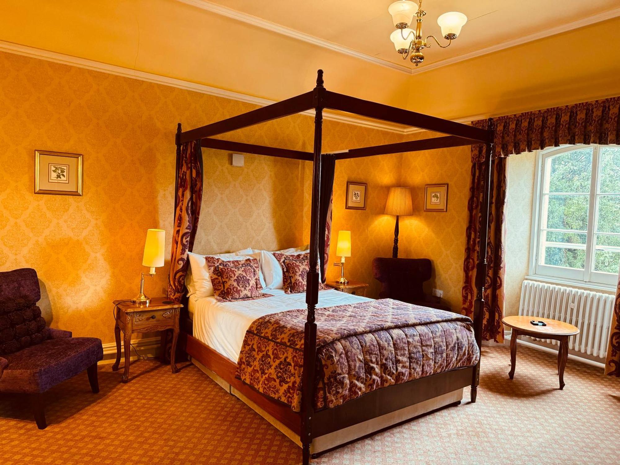 The Falcondale At Lampeter Quarto foto